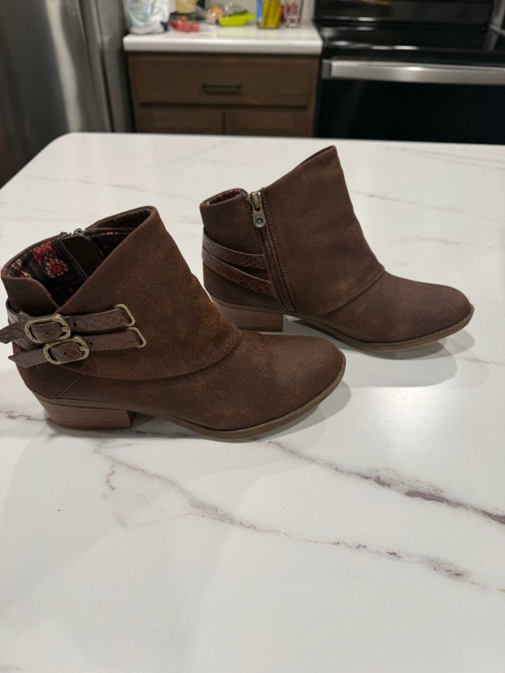 Blowfish Malibu women’s Sistee ankle boots size 7